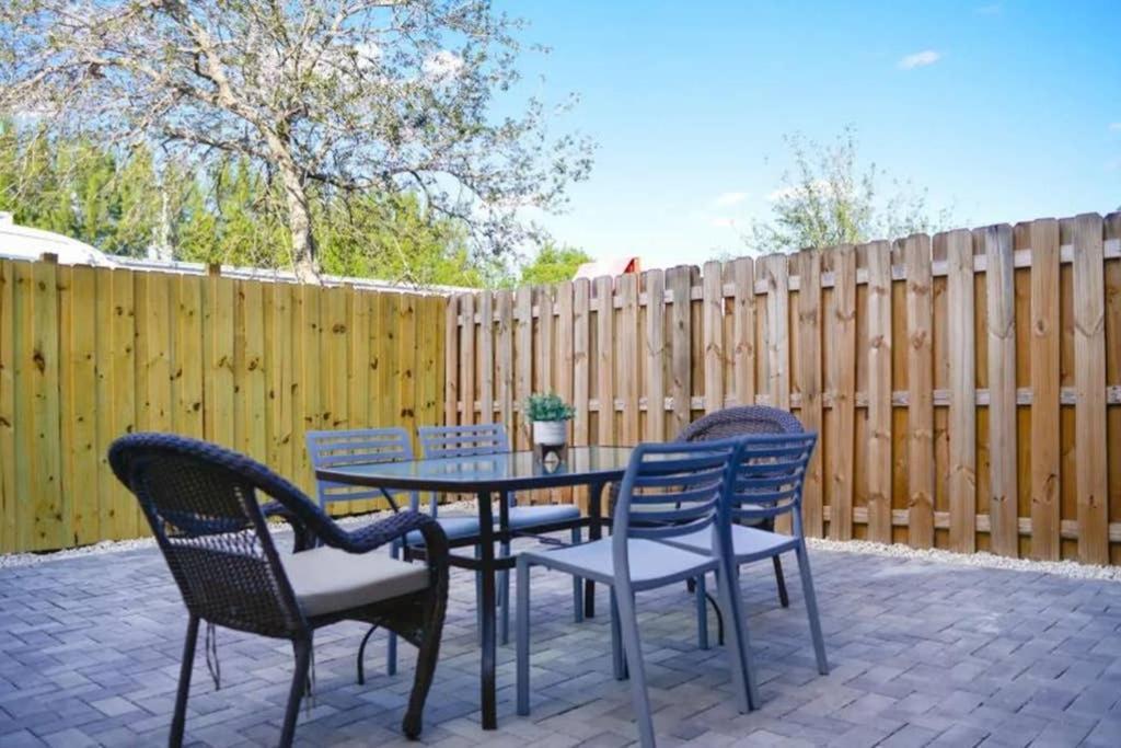 Outstanding Townhouse 18 Min From The Beach - Th2 Miami Exterior foto